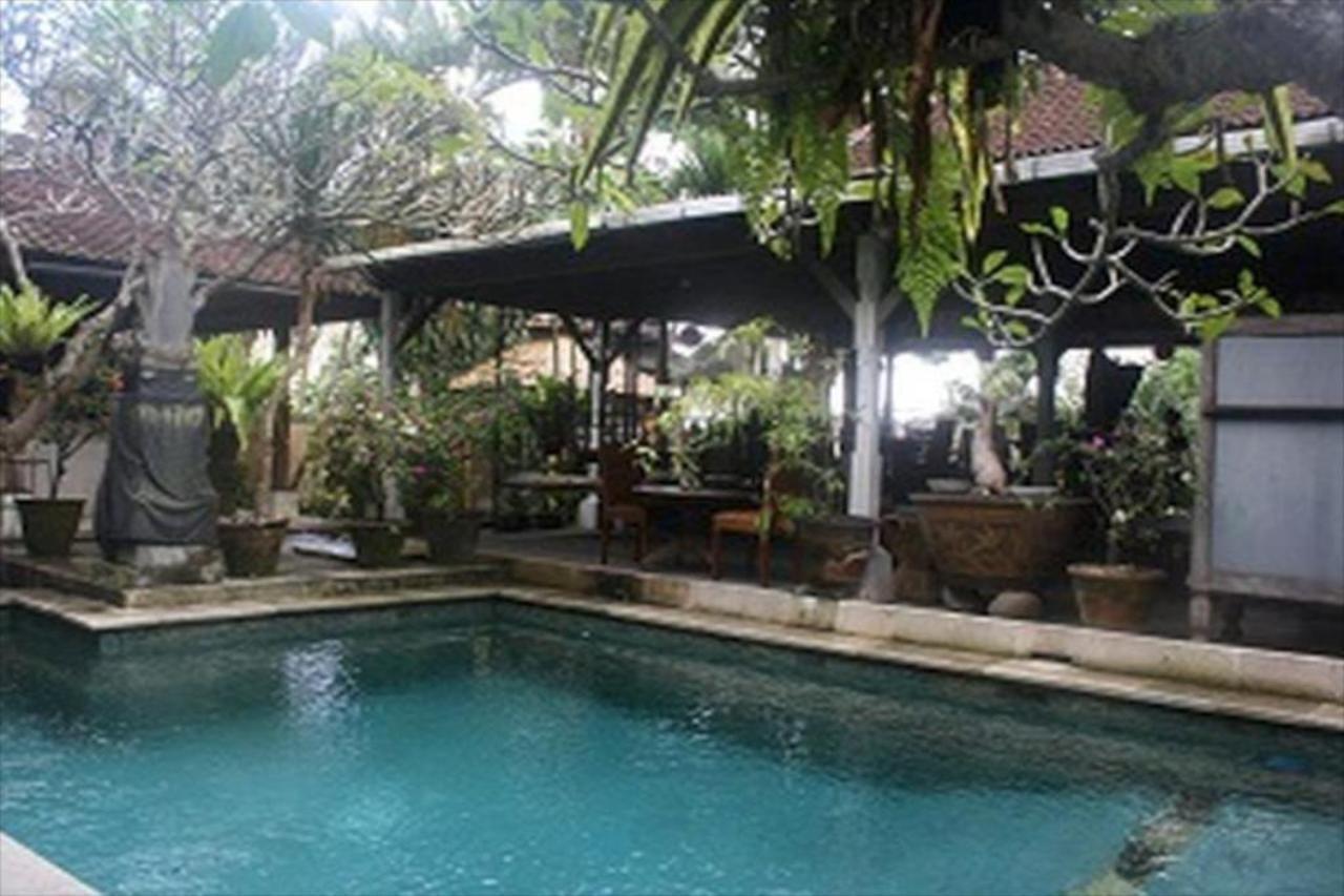 Depradha Ubud Esterno foto