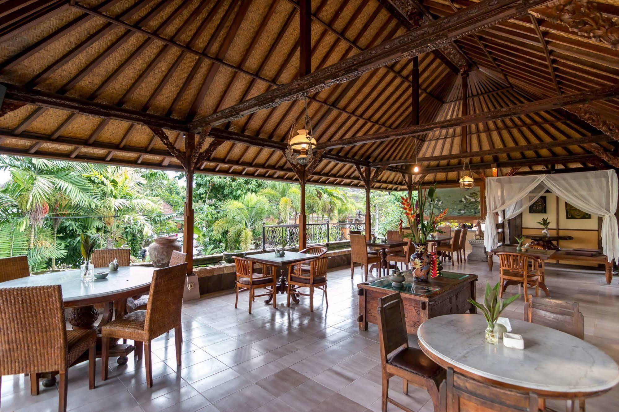 Depradha Ubud Esterno foto